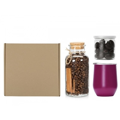
                                            Gift set with a thermocup, coffee, and chocolate-covered almonds.
                                            