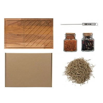 
                                                Steak set with board, meat thermometer, and spices.
                                                