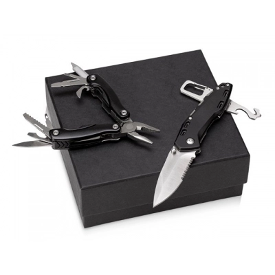 
                                                Gift set with multitool and knife 