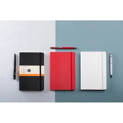 
                                                Подарочный набор Moleskine Hemingway с блокнотом А5 и ручкой
                                                