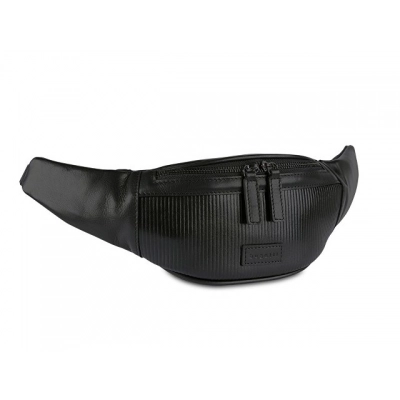 
                                                Belt bag 