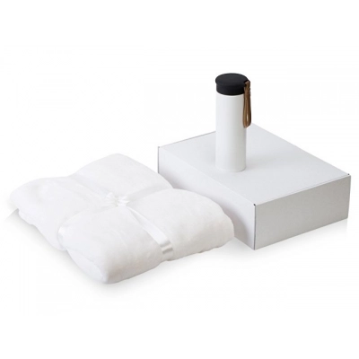 
                                                Gift set 
                                                