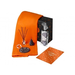 Подарочный набор «Re:Home» с пледом, свечой и диффузором