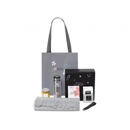 Подарочный набор «Re:f. Walk» с палантином, шопером и термосом