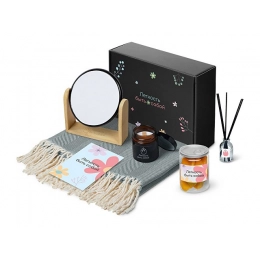 Подарочный набор «Re:f. Shelter»  с пледом, зеркалом, свечой и диффузором