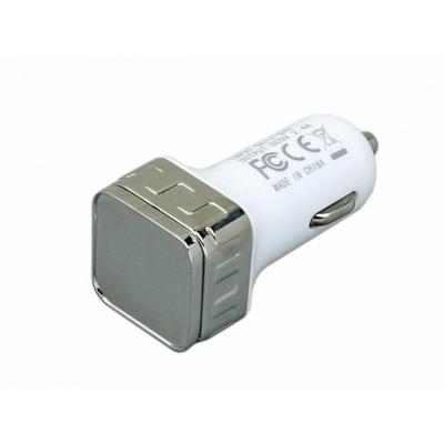 
                                                Квадратная автомобильная зарядка на 2 USB-порта
                                                