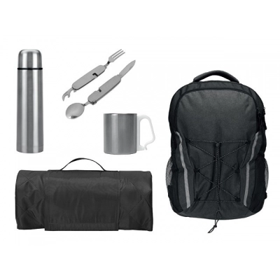
                                            Tourist set with a thermos, cup, cutlery, and blanket.
                                            