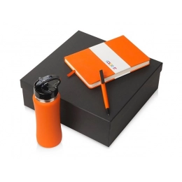 Gift set with notebook C2, pen, and bottle.