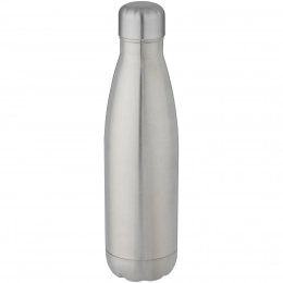 A stainless steel bottle with a capacity of 500 ml, made from recycled materials and featuring copper vacuum insulation, comes with a certificate.