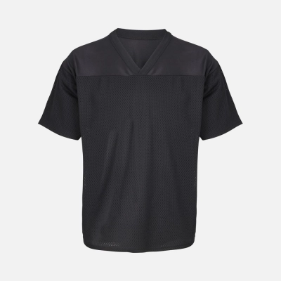 
                                                Unisex Nino T-shirt with V-neck, black.
                                                