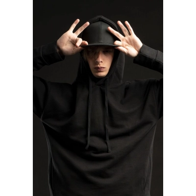 
                                                C2 baseball cap, black.
                                                