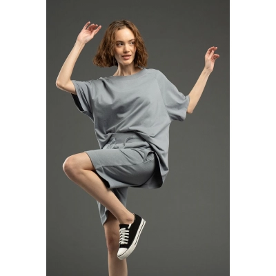 
                                                J3 shorts, gray.
                                                