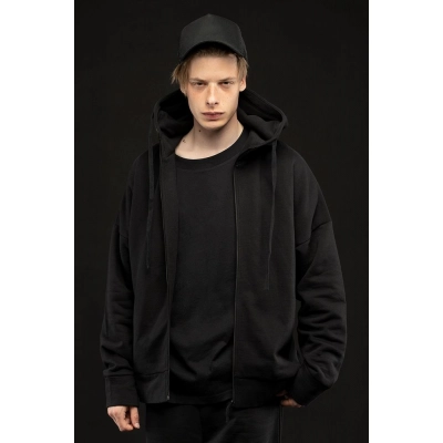 
                                                Unisex T2 black t-shirt.
                                                