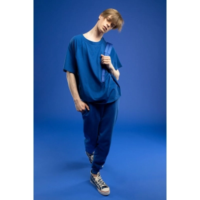 
                                                Unisex T2 blue t-shirt.
                                                