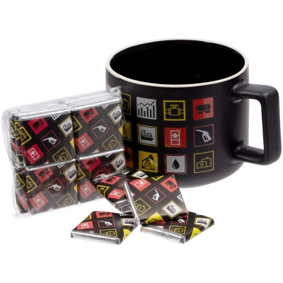 
                                            Set with bitter chocolate Industry, oil and gas
                                            