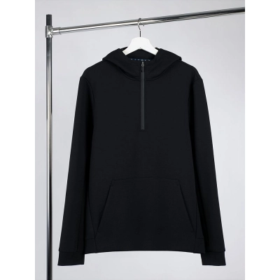 
                                                Unisex black Lovi anorak.
                                                