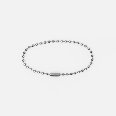 
                                                Silver Sharic attachment chain.
                                                