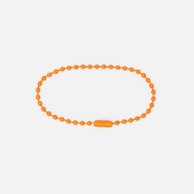 
                                                Sharic orange neon attachment chain.
                                                