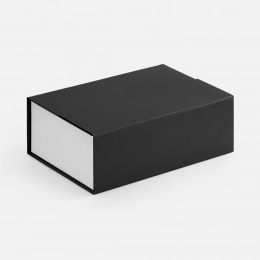 Bicolor Case box, white with black.