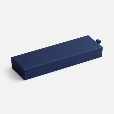 
                                            Nomi dark blue case for 1 pen.
                                            