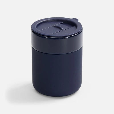 
                                            Nabo mug with silicone holder, dark blue.
                                            