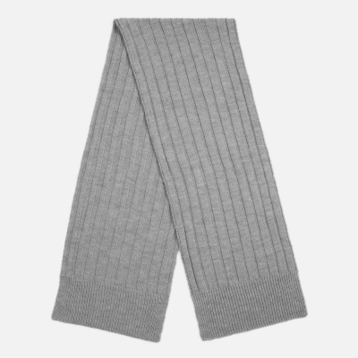 
                                                Bellish light grey melange scarf
                                                