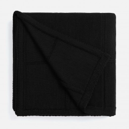 Chainfield black blanket