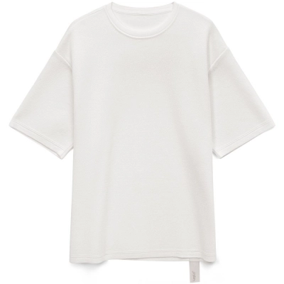 
                                                Short-sleeved Siluetti Volumica sweater, milky white.
                                                