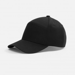 Settaro black baseball cap.