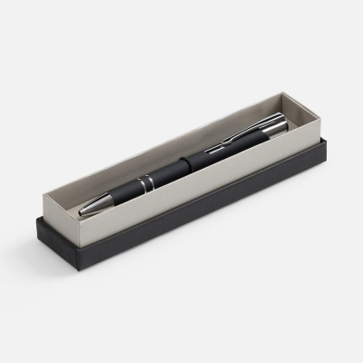 
                                                Ручка шариковая Keskus Soft Touch в футляре, черная
                                                
