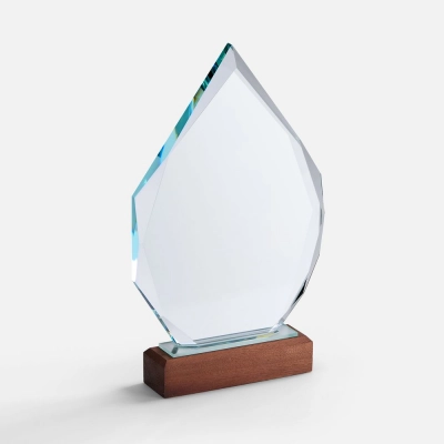 
                                            Стела Glory Daze
                                            