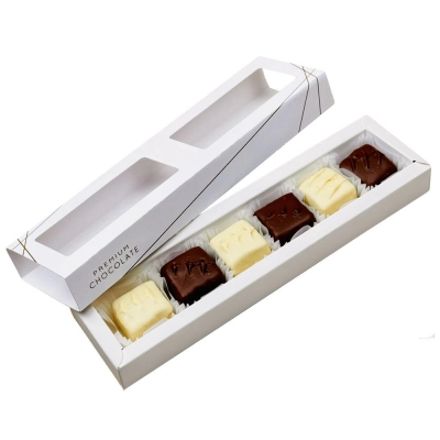 
                                            Handmade marzipan candy set.
                                            