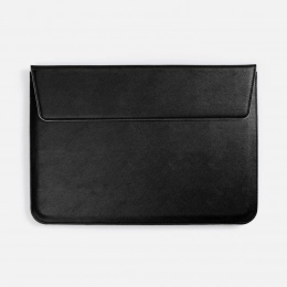 Petrus black laptop case.