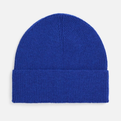 
                                                Color Boom blue cap.
                                                
