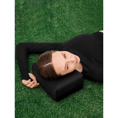 
                                                CampChamp black pillow
                                                