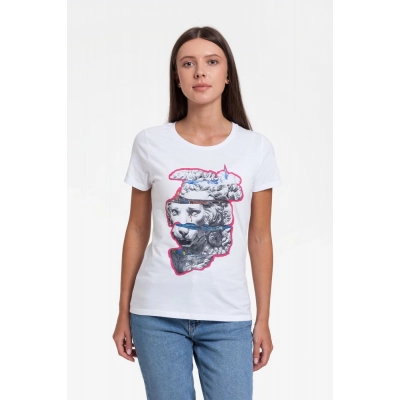 
                                                Women's T-shirt 
