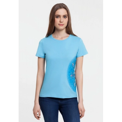 
                                                Women's T-shirt 