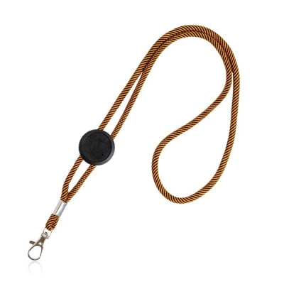 
                                            Adjustable leash with carabiner
                                            