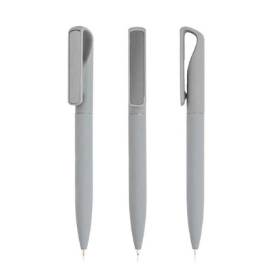 
                                                Pen with a mirrored clip / Merhon
                                                