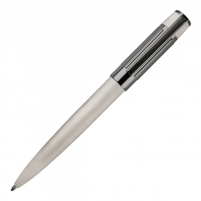 
                                                Pen Gear Ribs Chrome
                                                