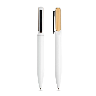 
                                                Metal pen with babus detail
                                                