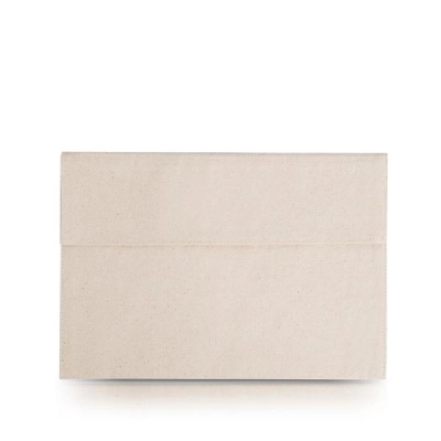 
                                                Universal case made of 310g laminated canvas
                                                