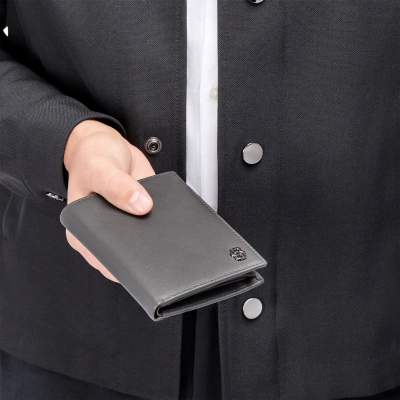 
                                                Portfolio Double B Saffiano Grey
                                                