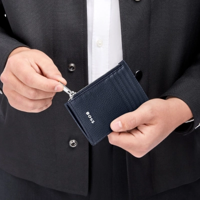 
                                                Кошелек для карт с замком Classic Grained Navy
                                                