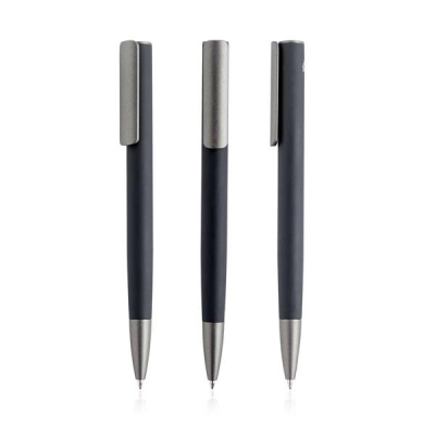 
                                            Алюминиевая ручка из переработки с деталями из бамбука
                                            