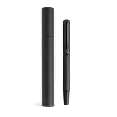 
                                                Metal roller / Grimur
                                                