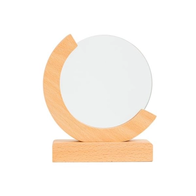 
                                                Glass trophy
                                                
