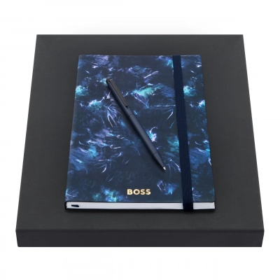 
                                                Подарочный набор Hugo Boss: ручка и блокнот HNH418NL + HSF3904N
                                                