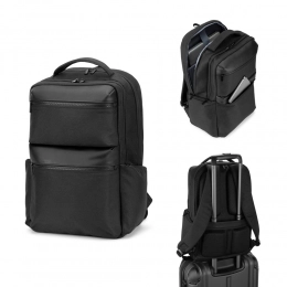 COPENHAGEN. Water-repellent recycled twill backpack with two large front pockets 17