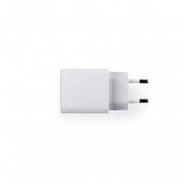 Адаптер питания WEGENER с портом USB-A 18 Вт и USB-C 20 Вт